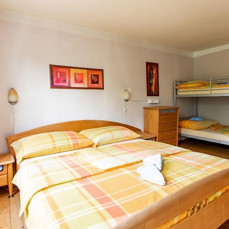 Happy Inn Lodge Интерлакен Екстериор снимка