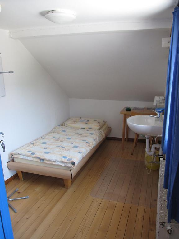 Happy Inn Lodge Интерлакен Стая снимка