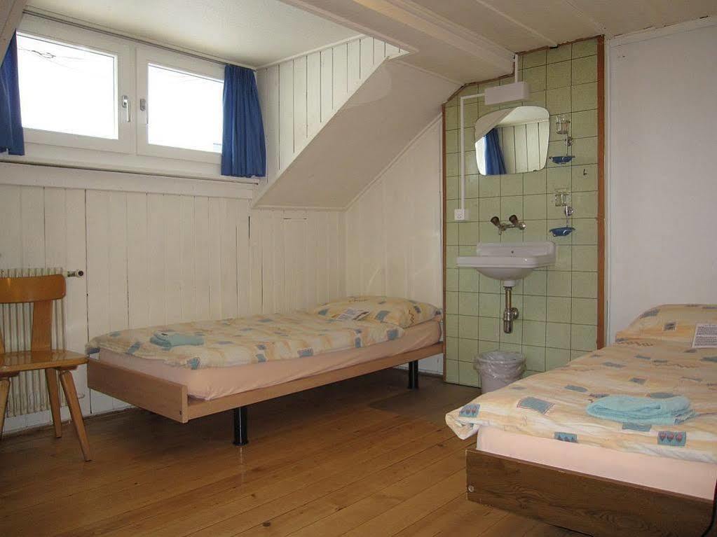 Happy Inn Lodge Интерлакен Екстериор снимка