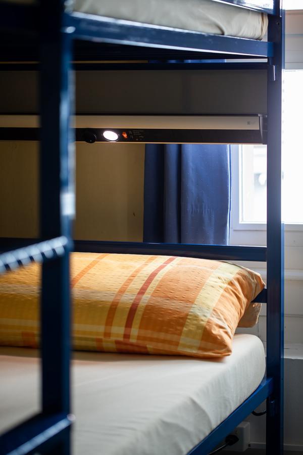 Happy Inn Lodge Интерлакен Екстериор снимка
